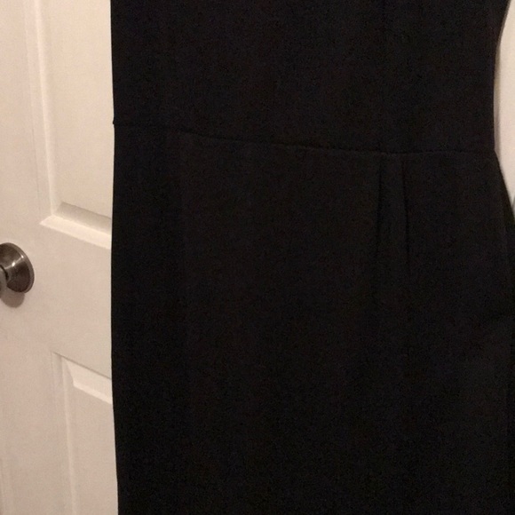 Black sleeveless dress - Picture 3 of 3